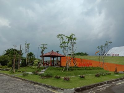 Hasil Pekerjaan Kolam dan Taman di PT MHI